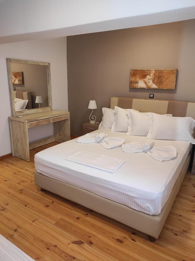 Astradeni Luxury Apartments Kratir Skála Exteriér fotografie