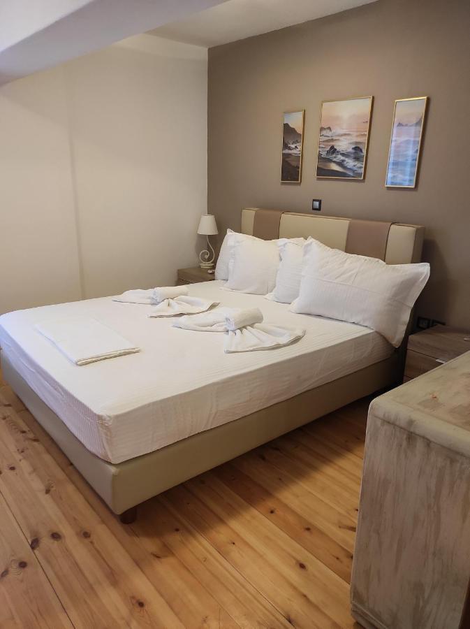 Astradeni Luxury Apartments Kratir Skála Exteriér fotografie