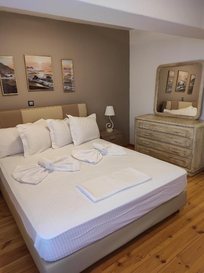 Astradeni Luxury Apartments Kratir Skála Exteriér fotografie