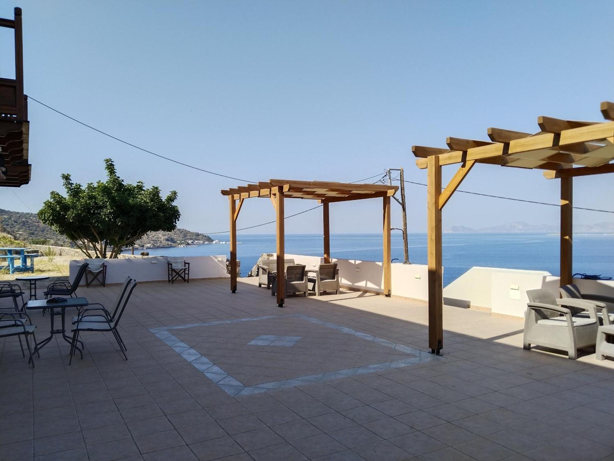 Astradeni Luxury Apartments Kratir Skála Exteriér fotografie